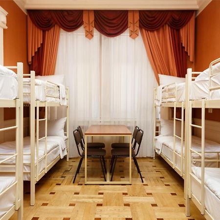 Hostel Suputnyk Lviv Dış mekan fotoğraf