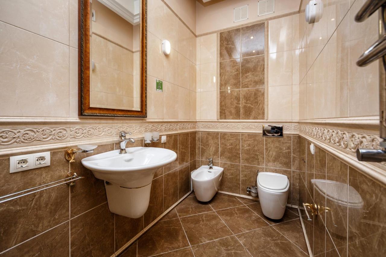 Hostel Suputnyk Lviv Dış mekan fotoğraf