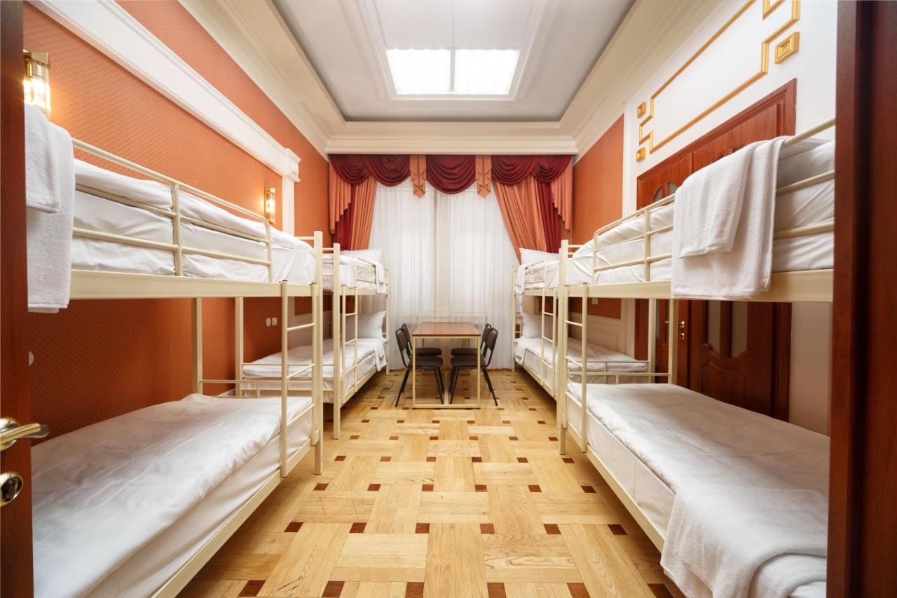 Hostel Suputnyk Lviv Dış mekan fotoğraf
