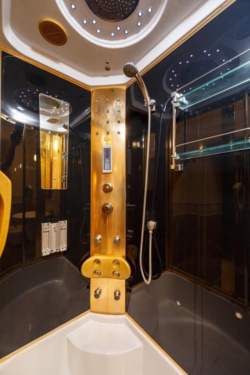 Hostel Suputnyk Lviv Dış mekan fotoğraf